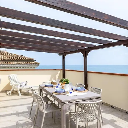 Italian Experience-la Terrazza Sul Conero Porto Recanati