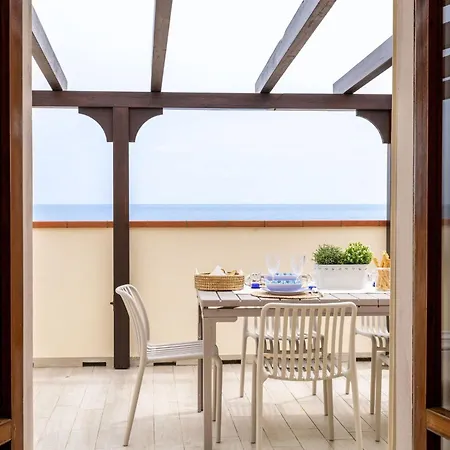 Italian Experience-la Terrazza Sul Conero Lägenhet